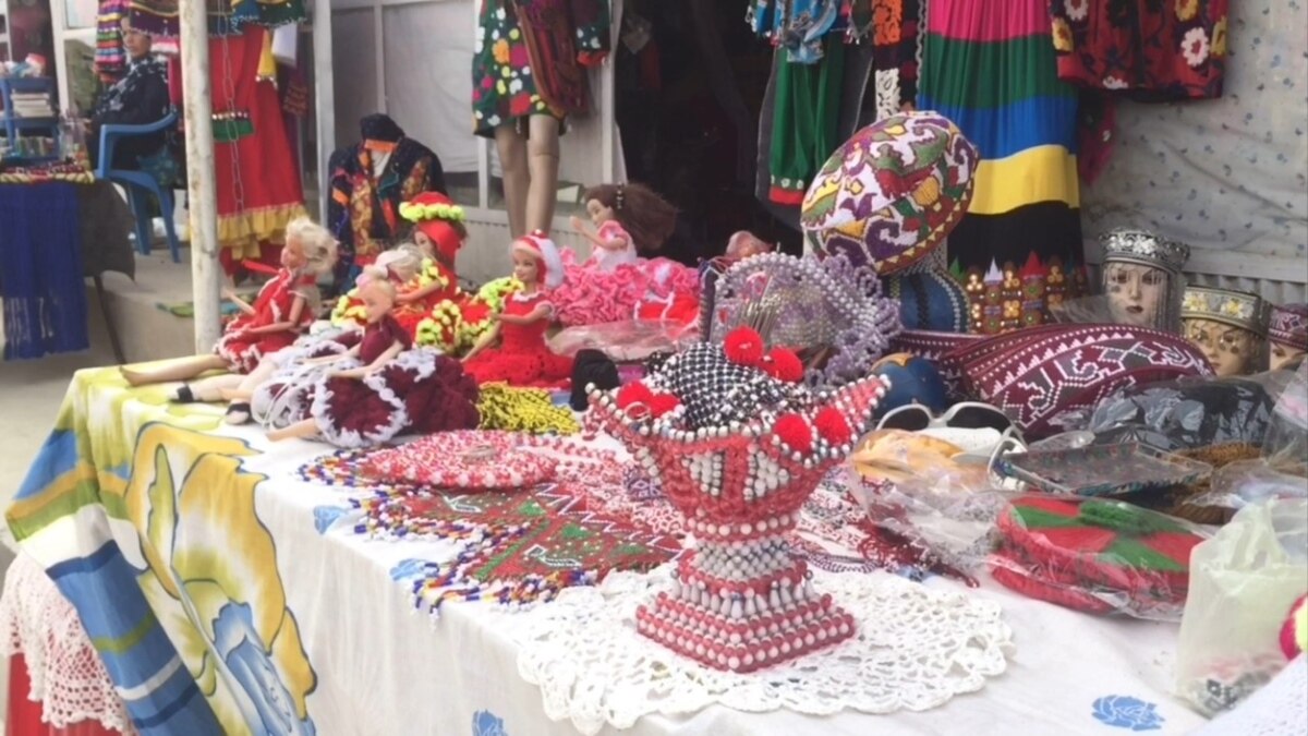 افتتاح نمایشگاه سه‌روزه صنایع دستی زنانه در  مزار شریف