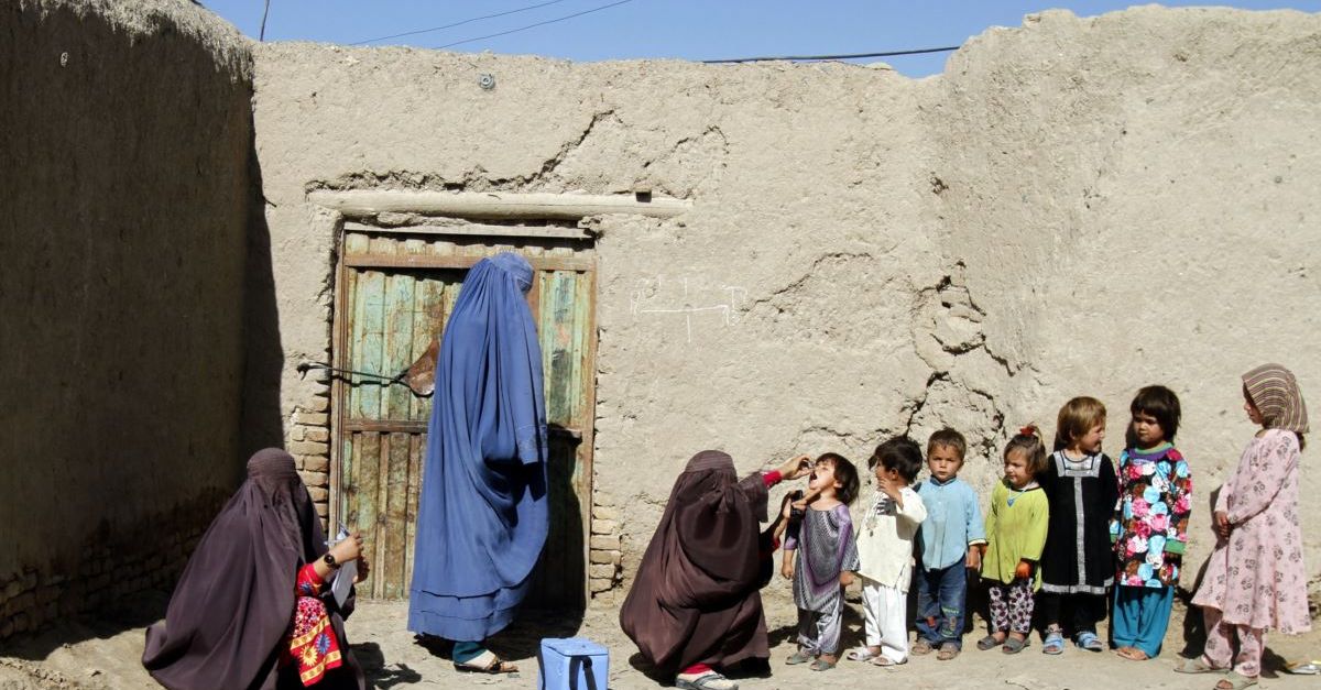 آغاز کمپاین واکسین پولیو در غزنی؛ طالبان به زنان اجازه‌ی فعالیت ندادند
