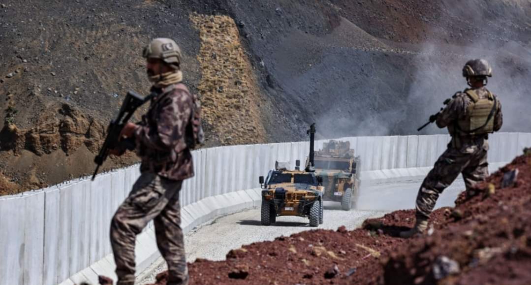 دو سرباز مرزبانی ترکیه به اتهام «تجاوز به زن پناهجوی افغان» به ۳۷ و ۳۲ سال زندان محکوم شدند: