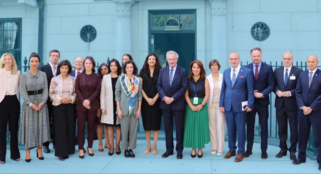 وزیران خارجه‌ی ۱۲ کشور: طالبان فورا به نقض حقوق بشر پایان دهند